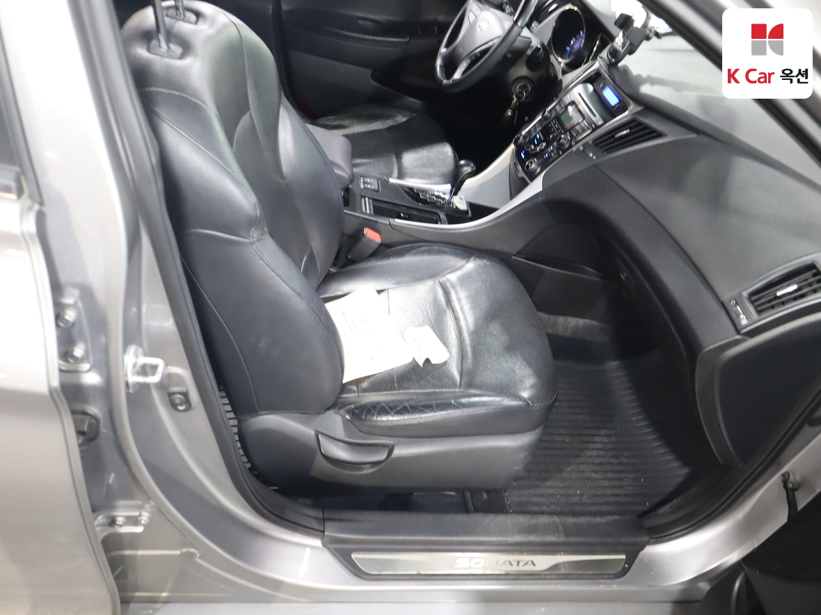 هيونداي سوناتا 2010 - صورة 28