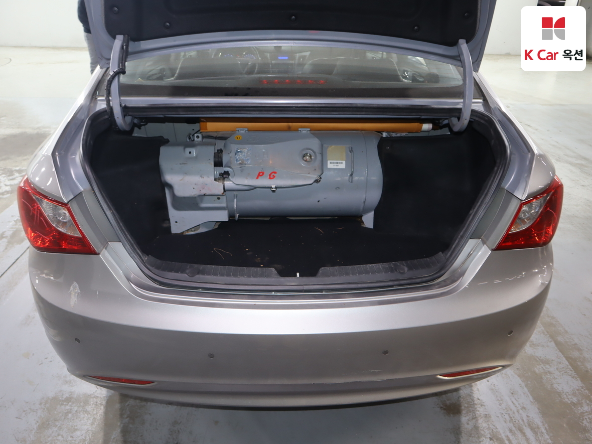 هيونداي سوناتا 2010 - صورة 24