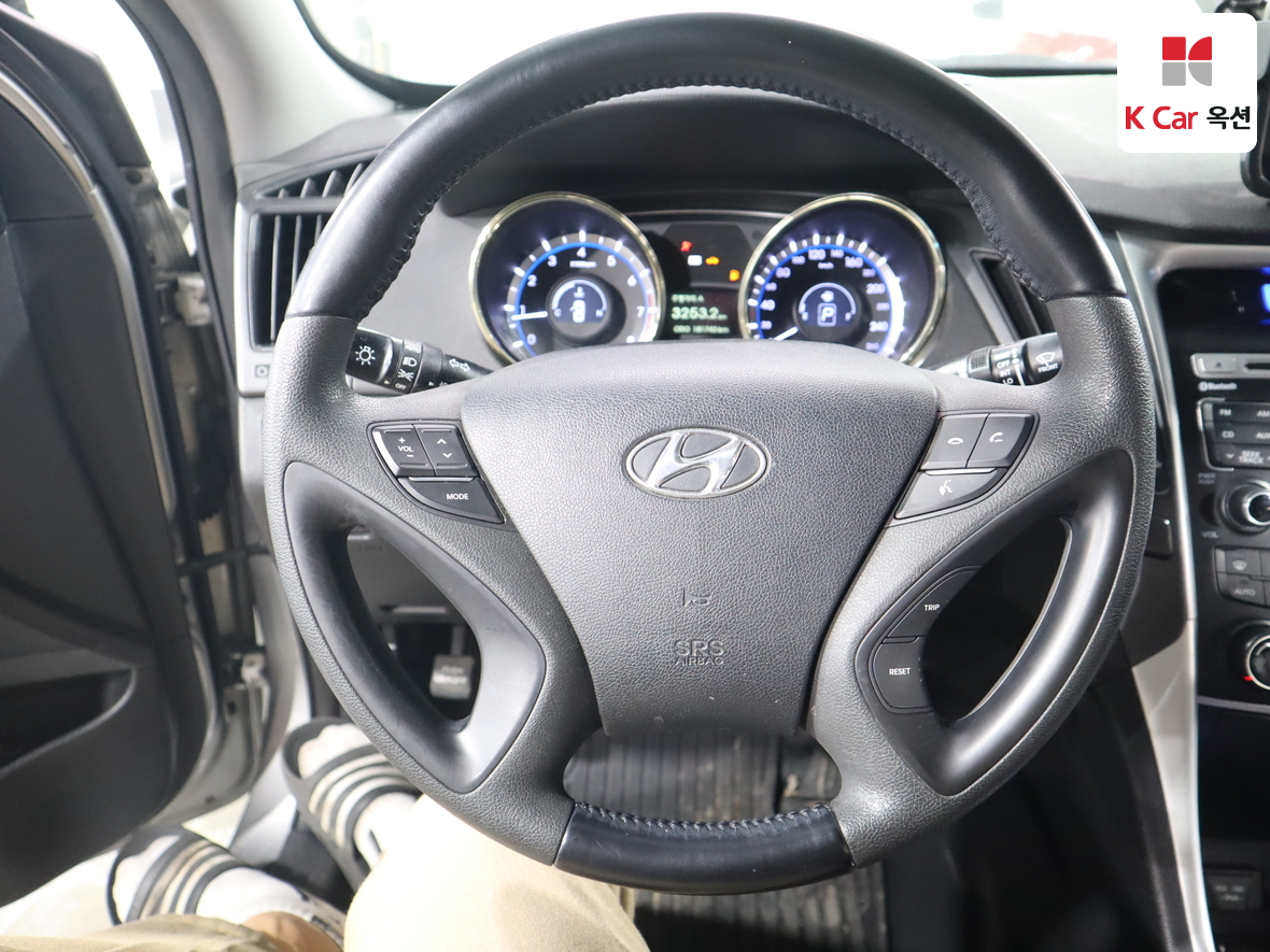 هيونداي سوناتا 2010 - صورة 10