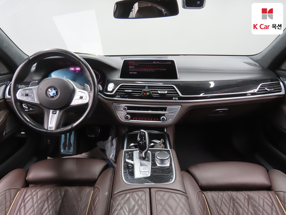 BMW 7 Series - 3