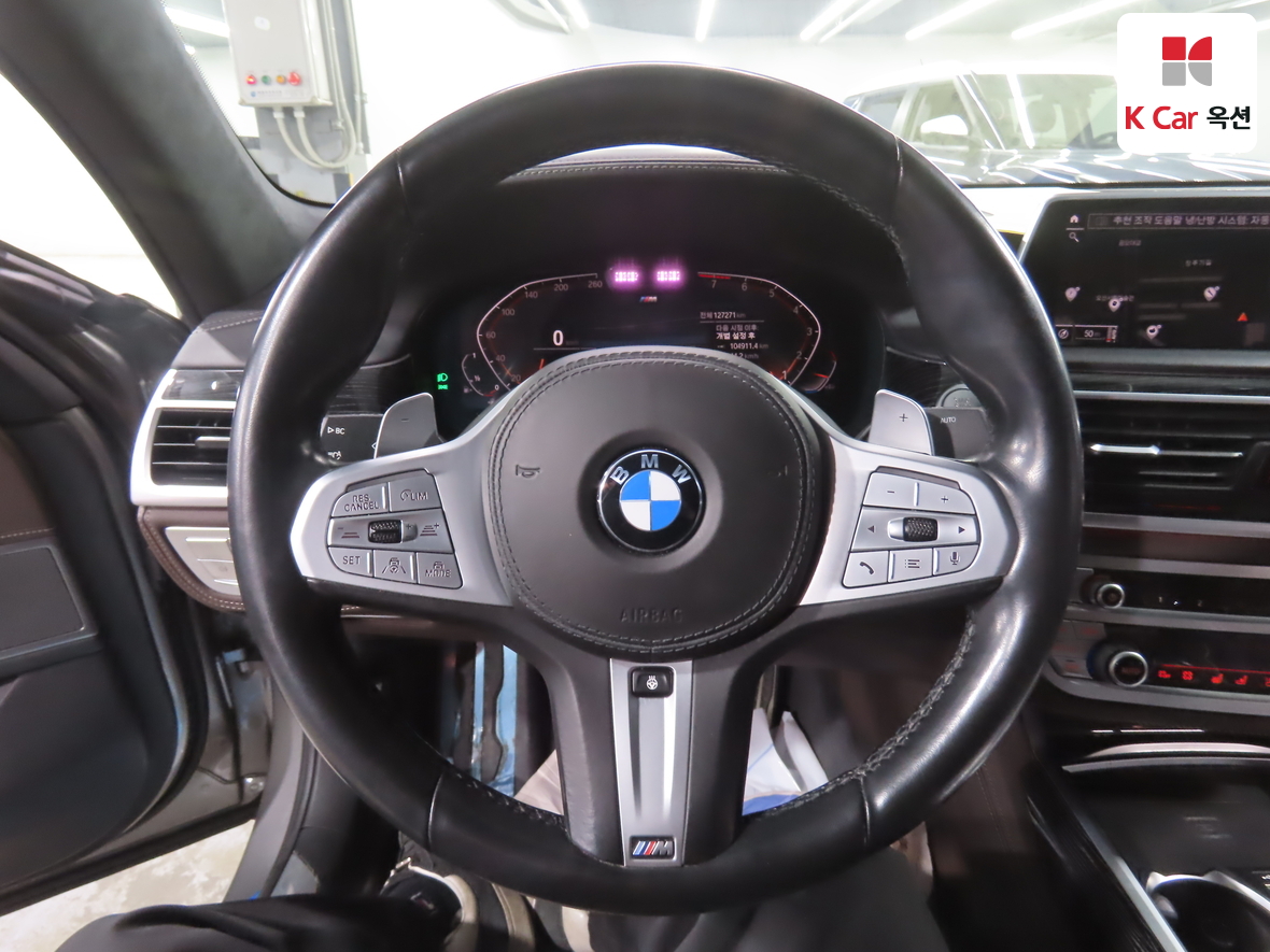 BMW 7 Series - 10