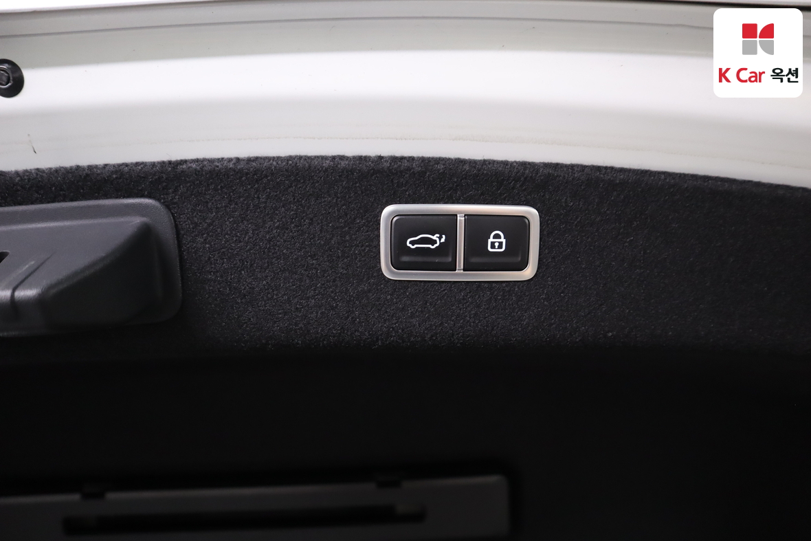 Genesis G80 - 25