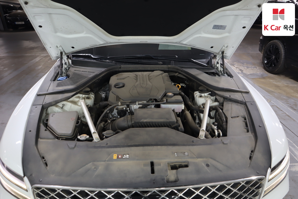 Genesis G80 - 32