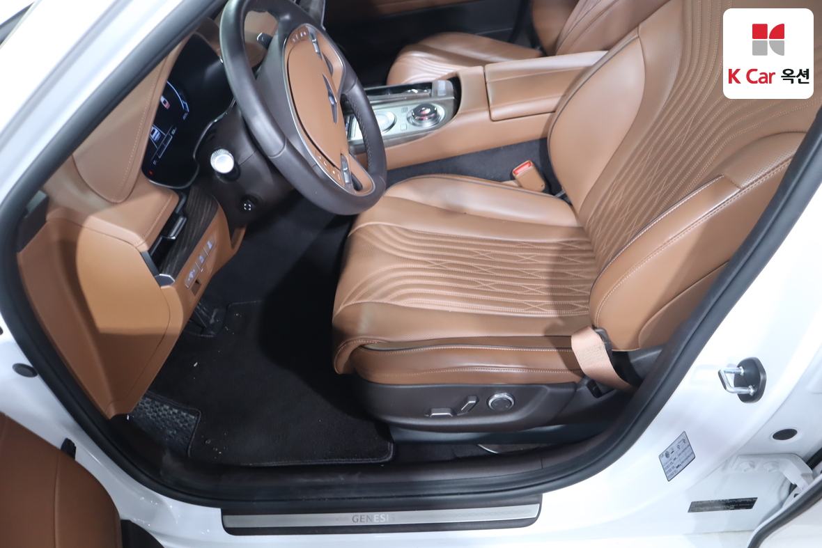 Genesis G80 - 18