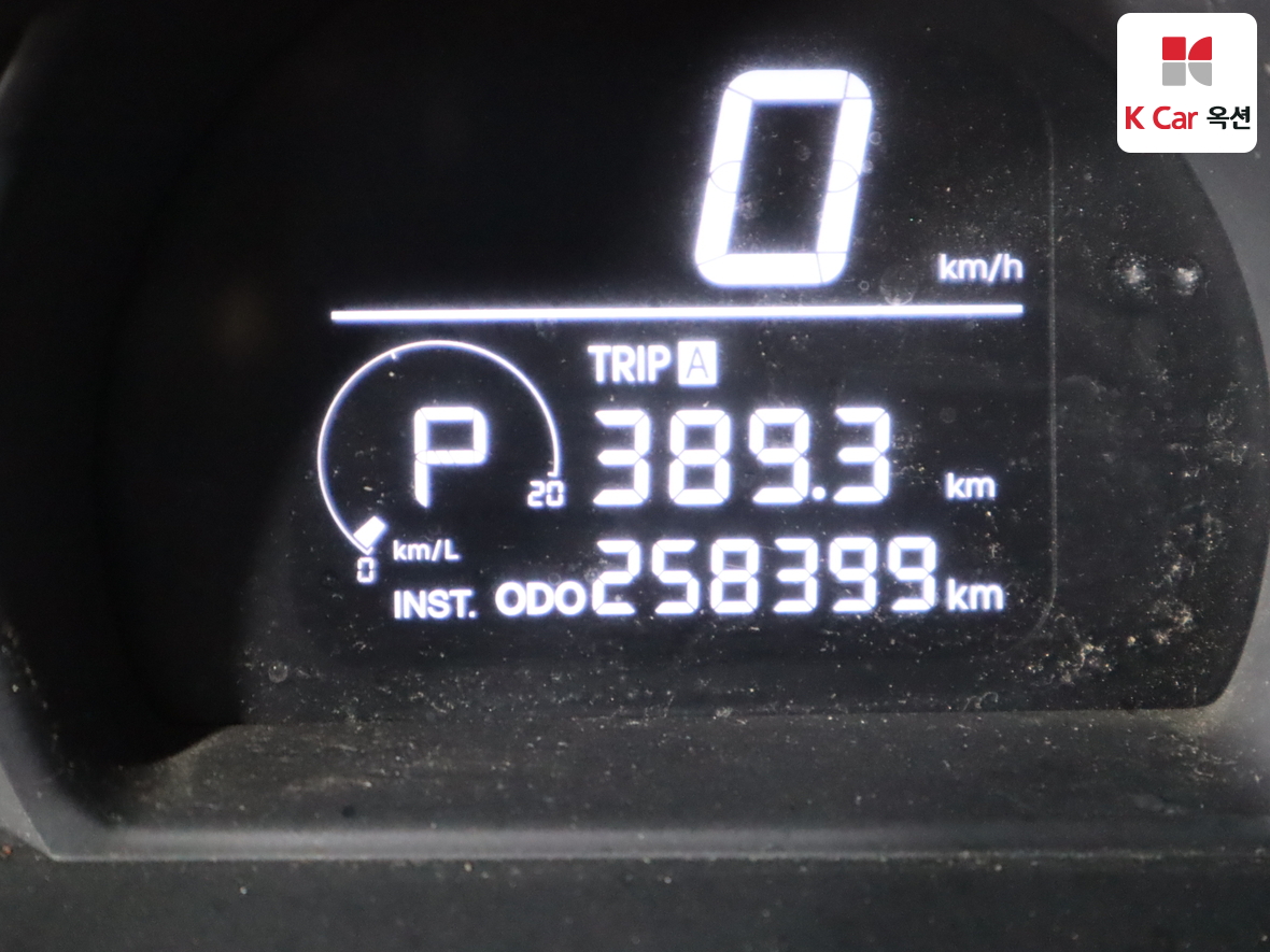 سانج يونج كوراندو توريزمو 2017 - صورة 4