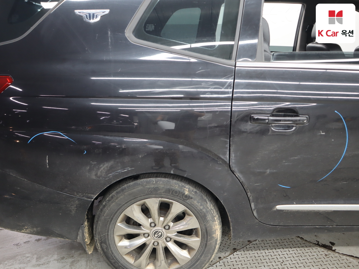 سانج يونج كوراندو توريزمو 2017 - صورة 43