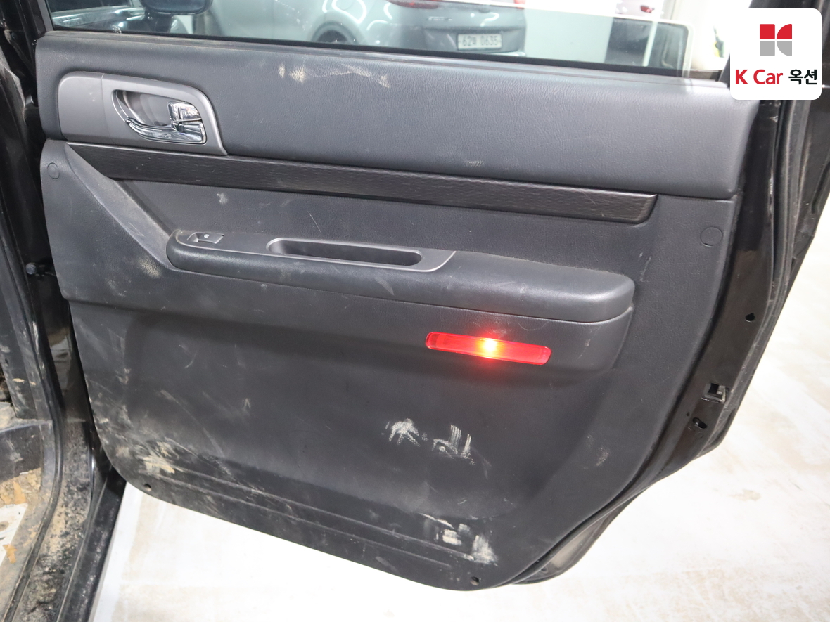 سانج يونج كوراندو توريزمو 2017 - صورة 27