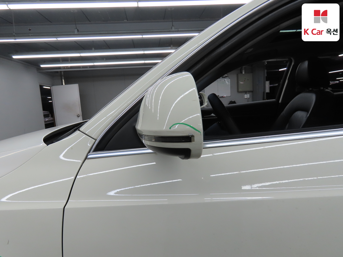 아우디 Q3 - 40