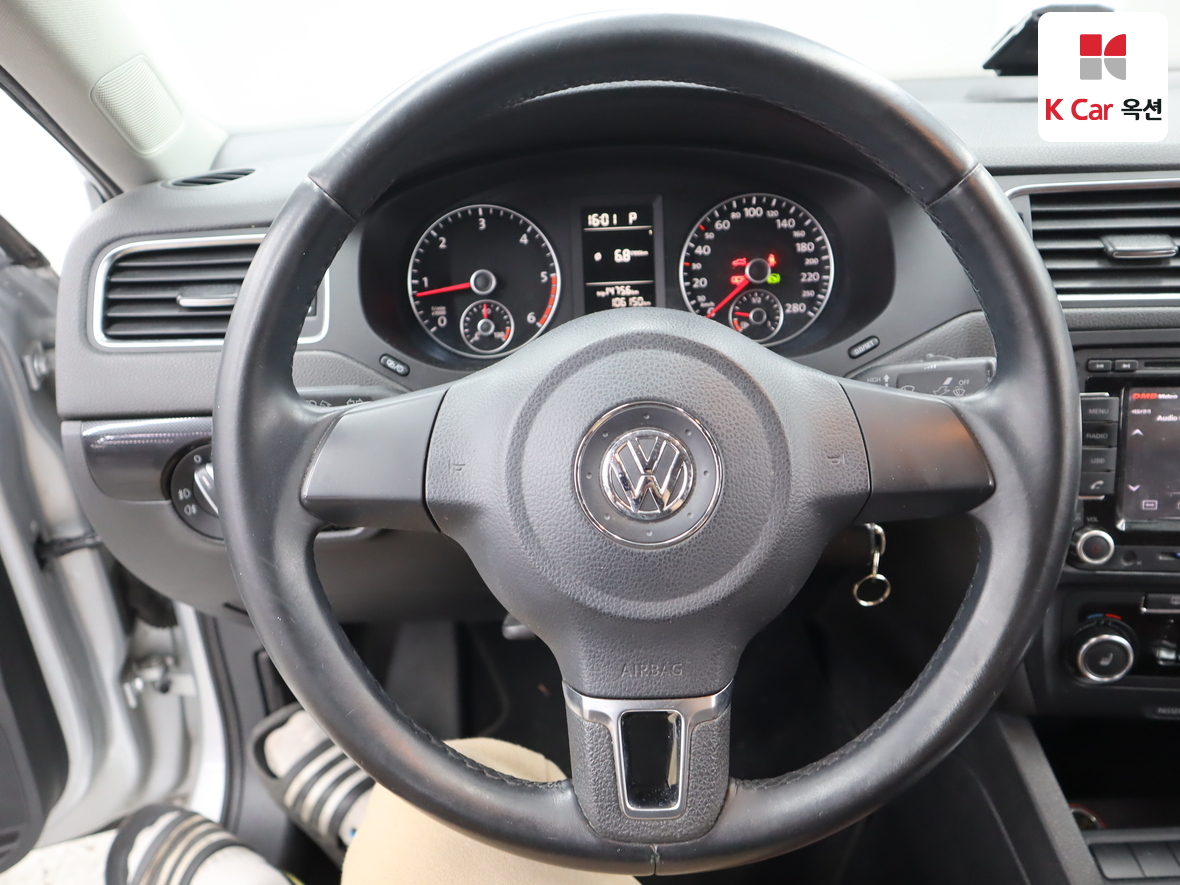 Volkswagen Jetta - 10