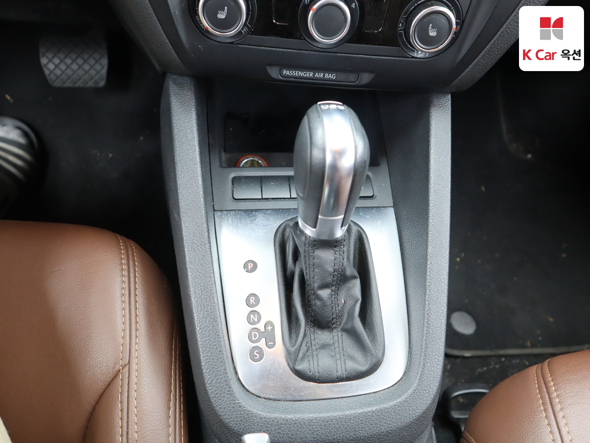 Volkswagen Jetta - 16