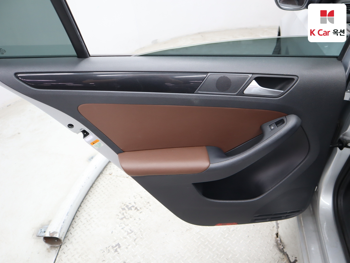 Volkswagen Jetta - 21