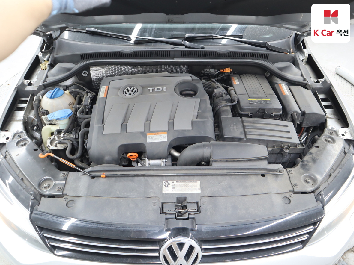Volkswagen Jetta - 31