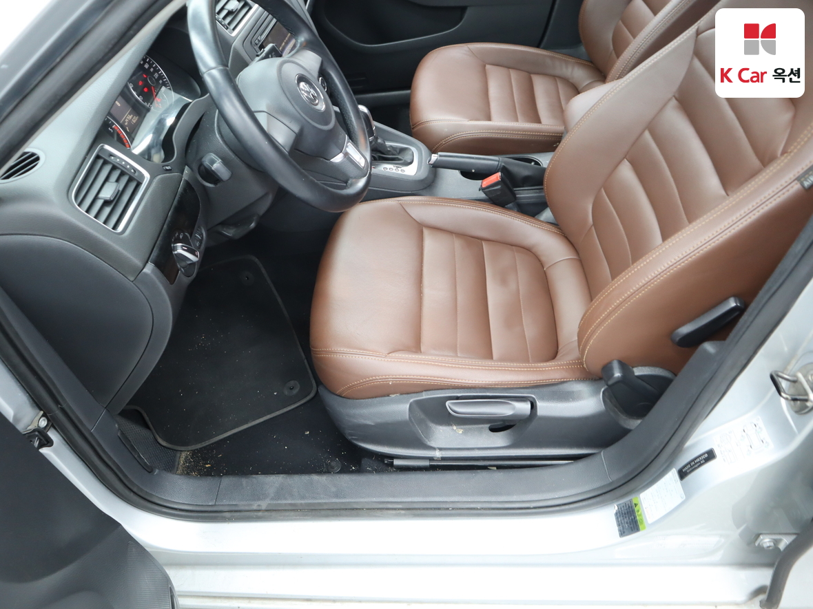 Volkswagen Jetta - 18