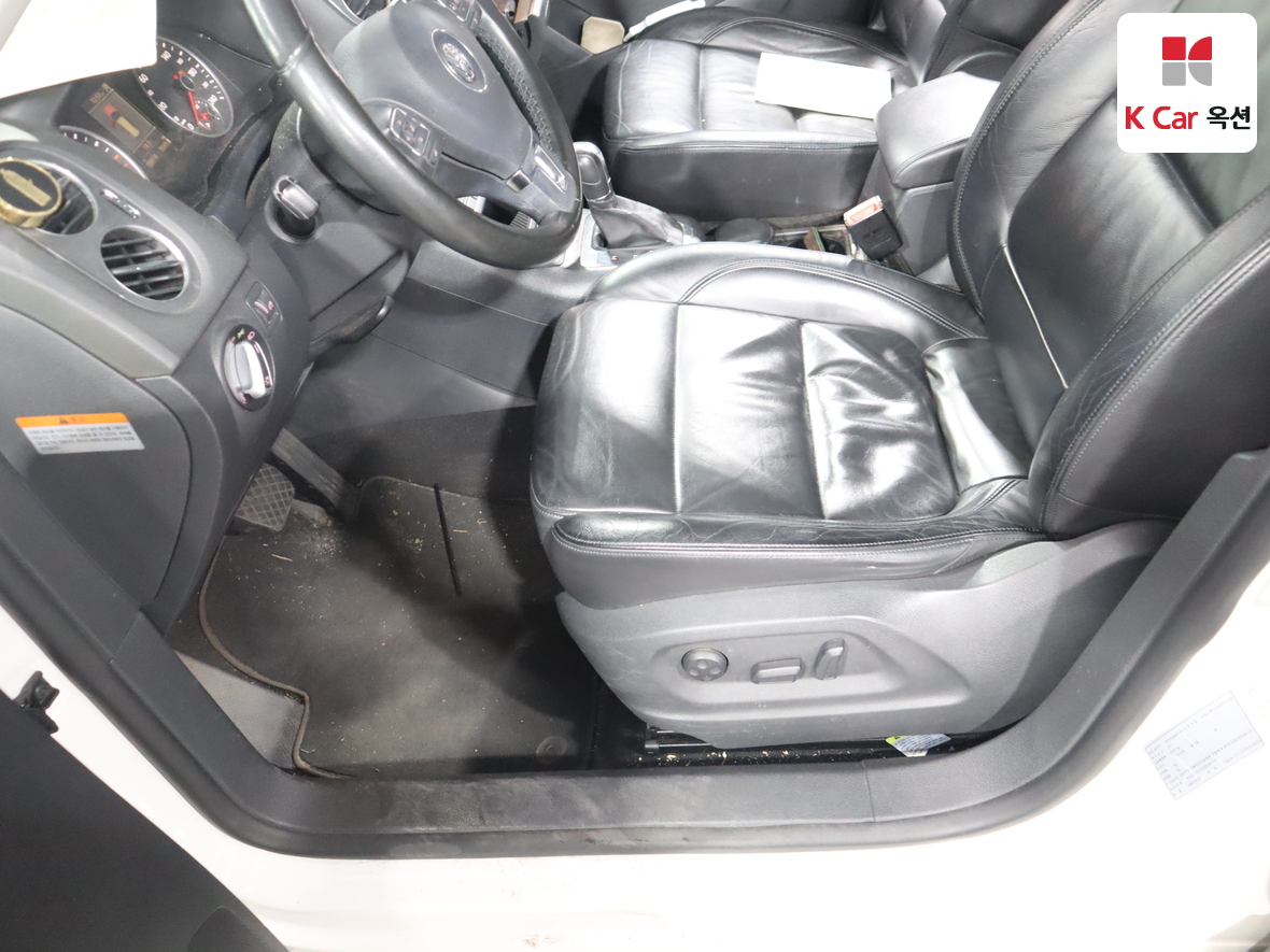 Volkswagen Tiguan - 19
