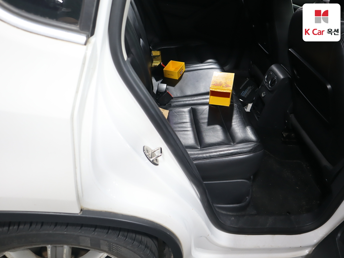 Volkswagen Tiguan - 31