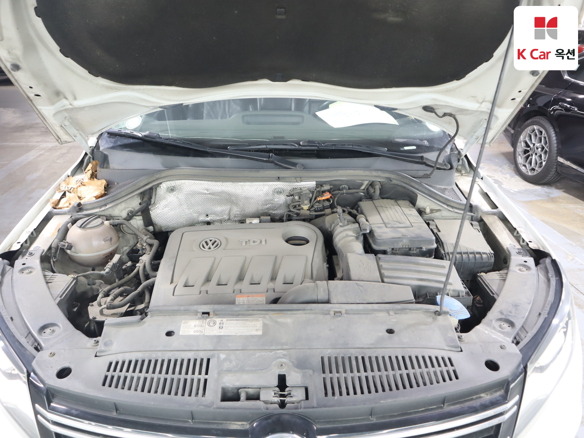 Volkswagen Tiguan - 36