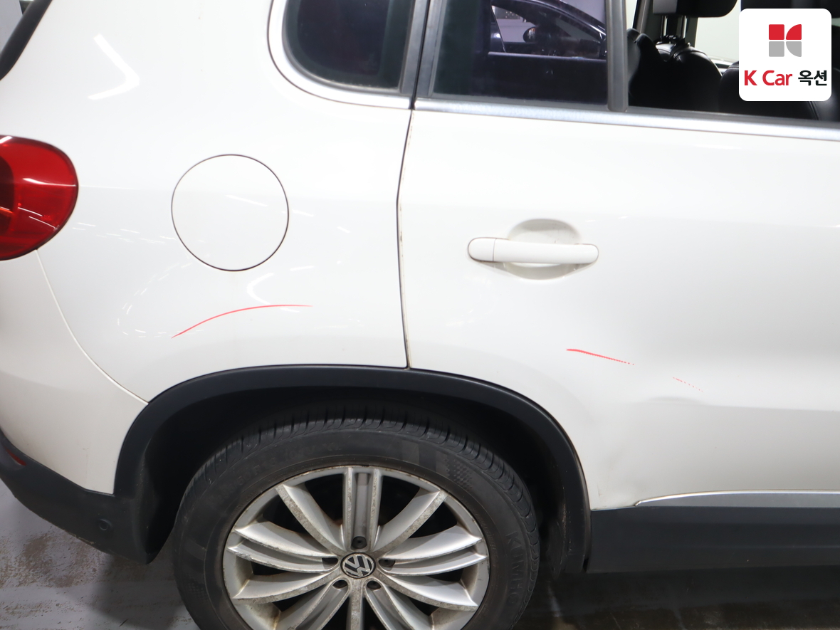 Volkswagen Tiguan - 44