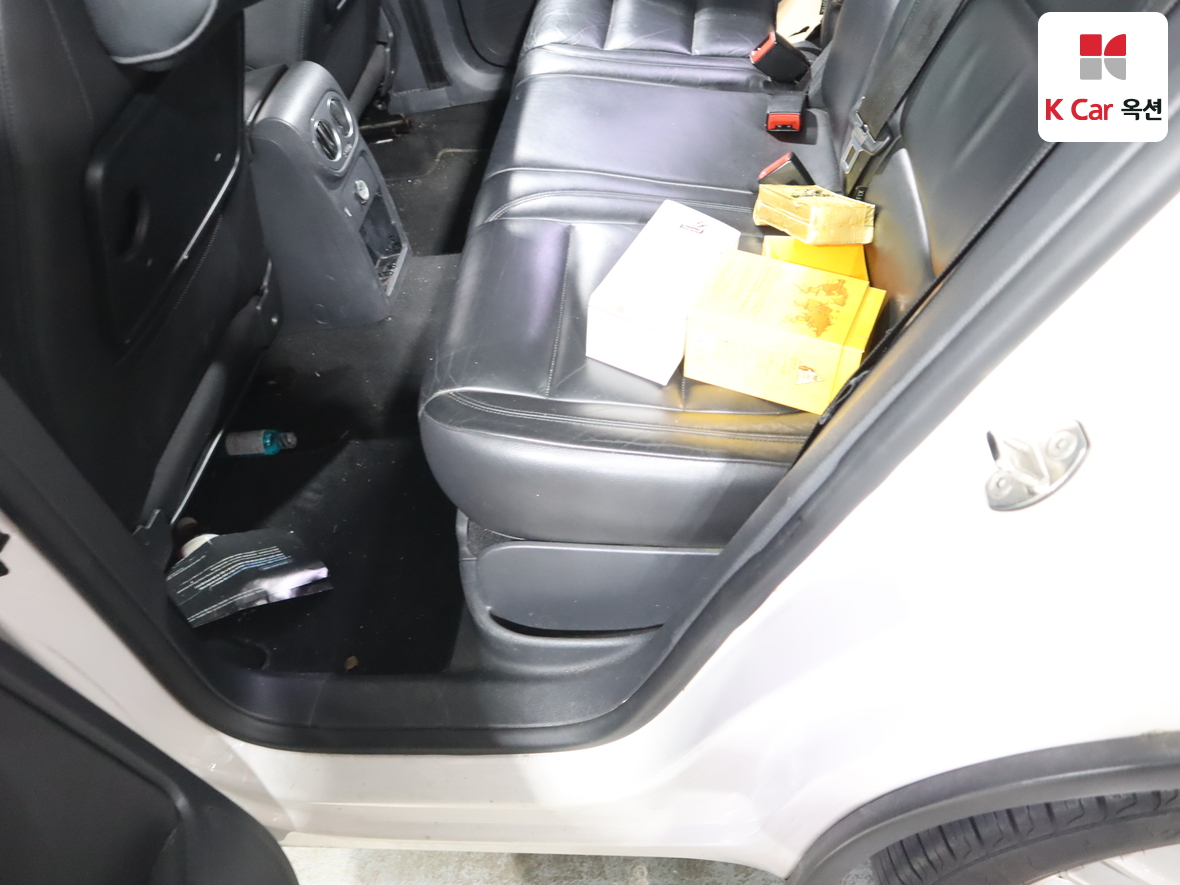 Volkswagen Tiguan - 26