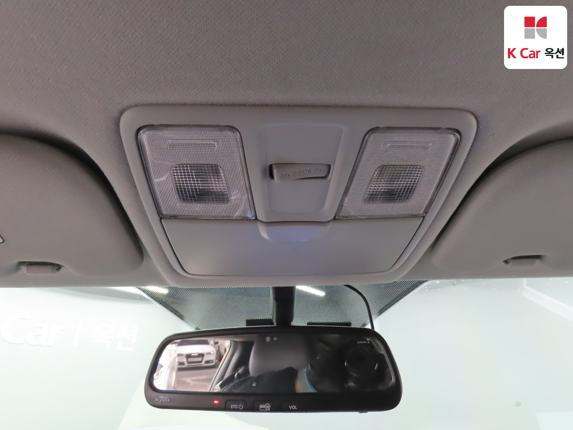 هيونداي فيلوستر 2012 - صورة 12