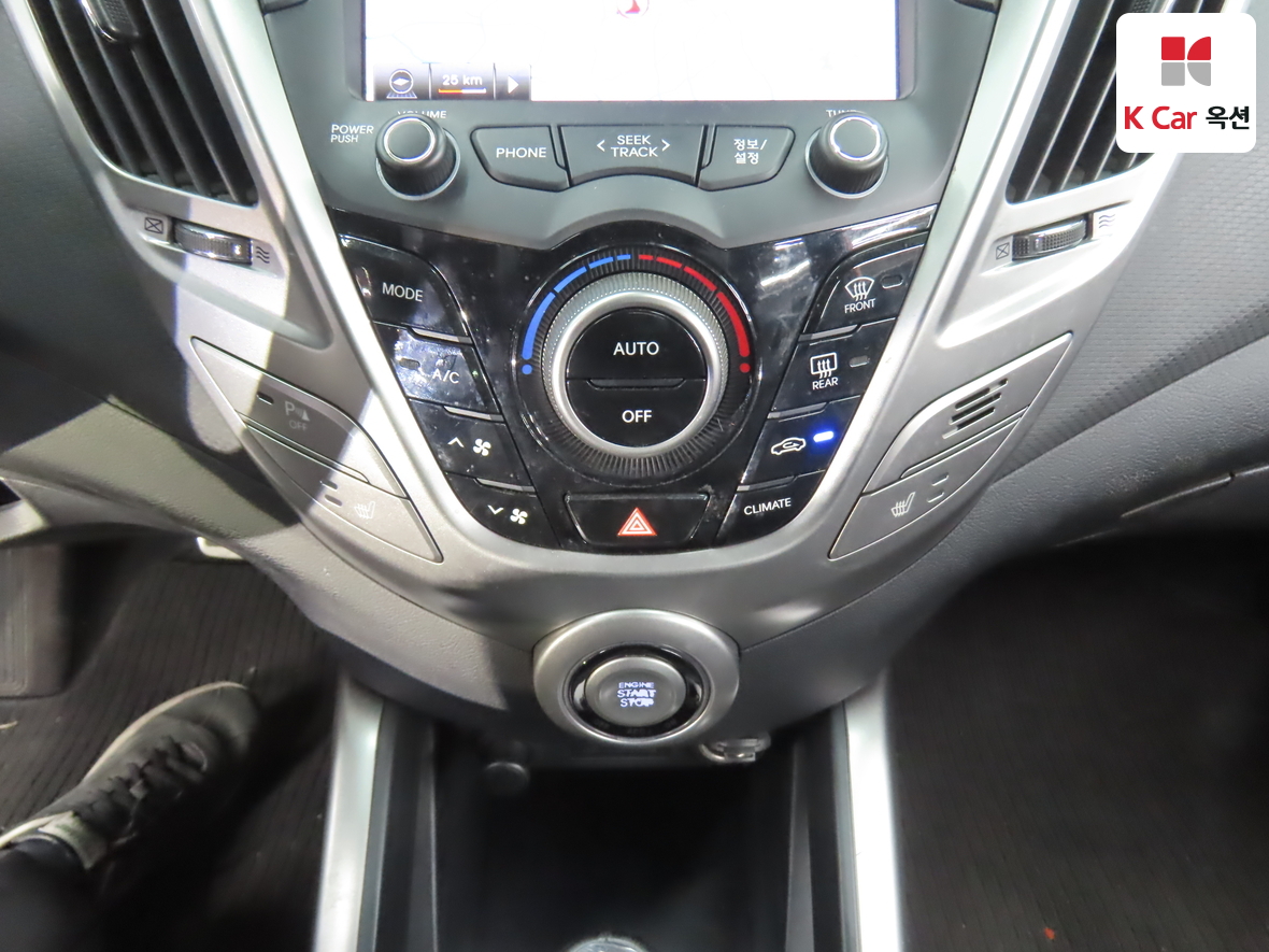 هيونداي فيلوستر 2012 - صورة 15