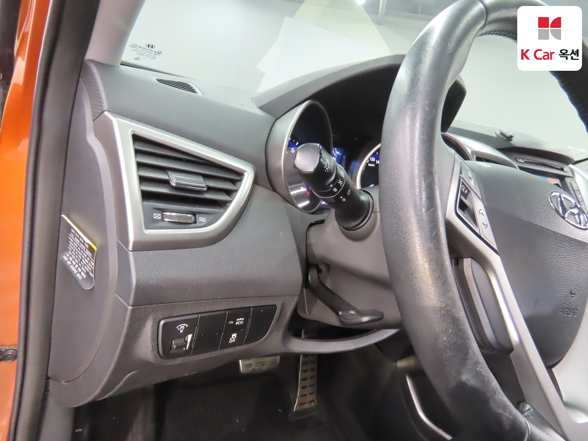 هيونداي فيلوستر 2012 - صورة 9