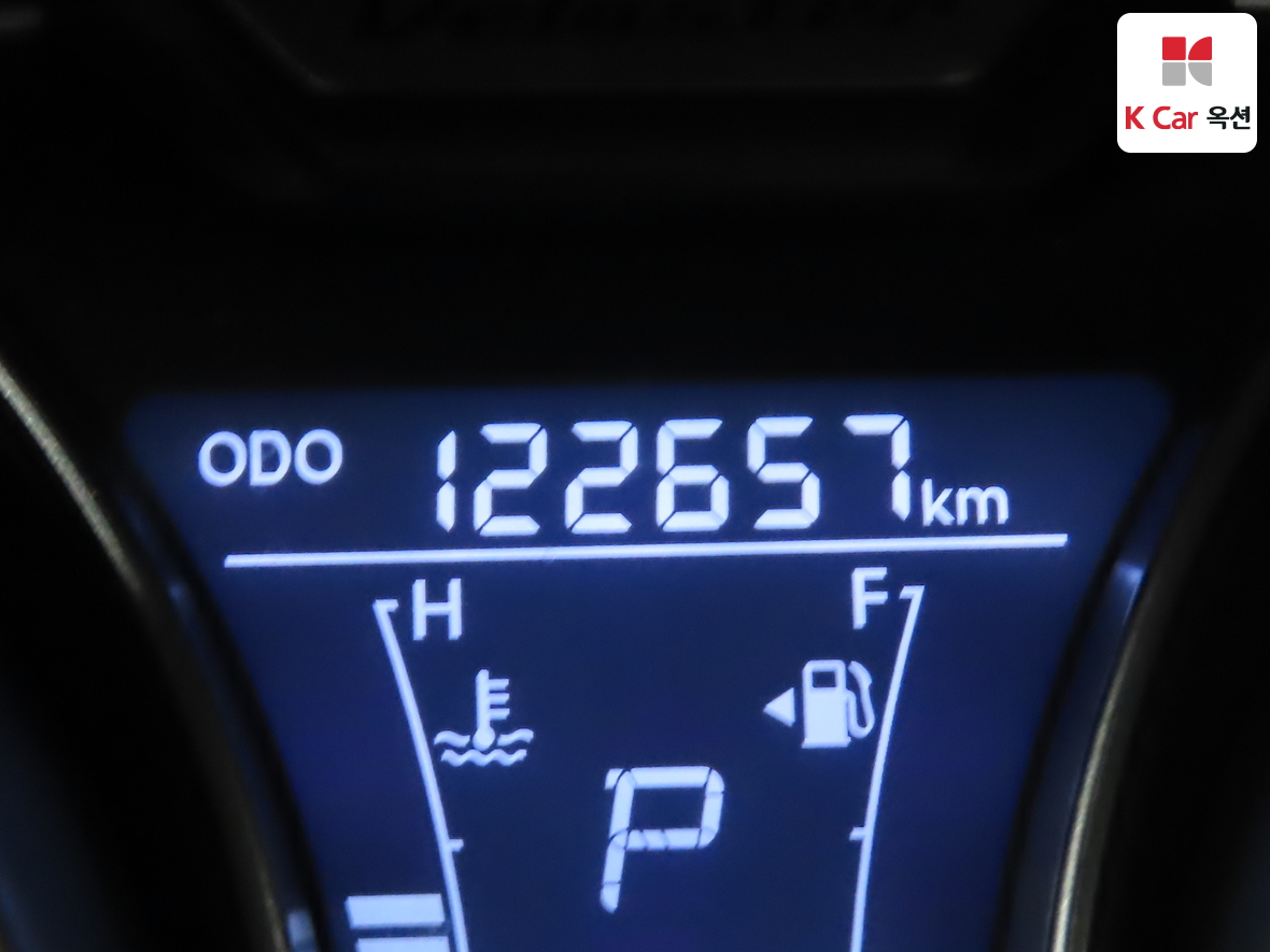 هيونداي فيلوستر 2012 - صورة 4