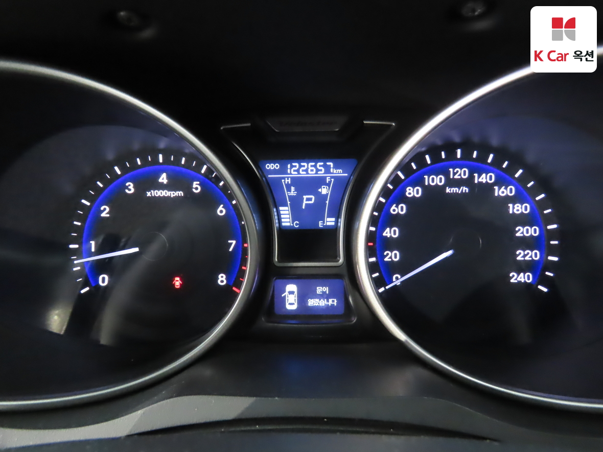 هيونداي فيلوستر 2012 - صورة 5