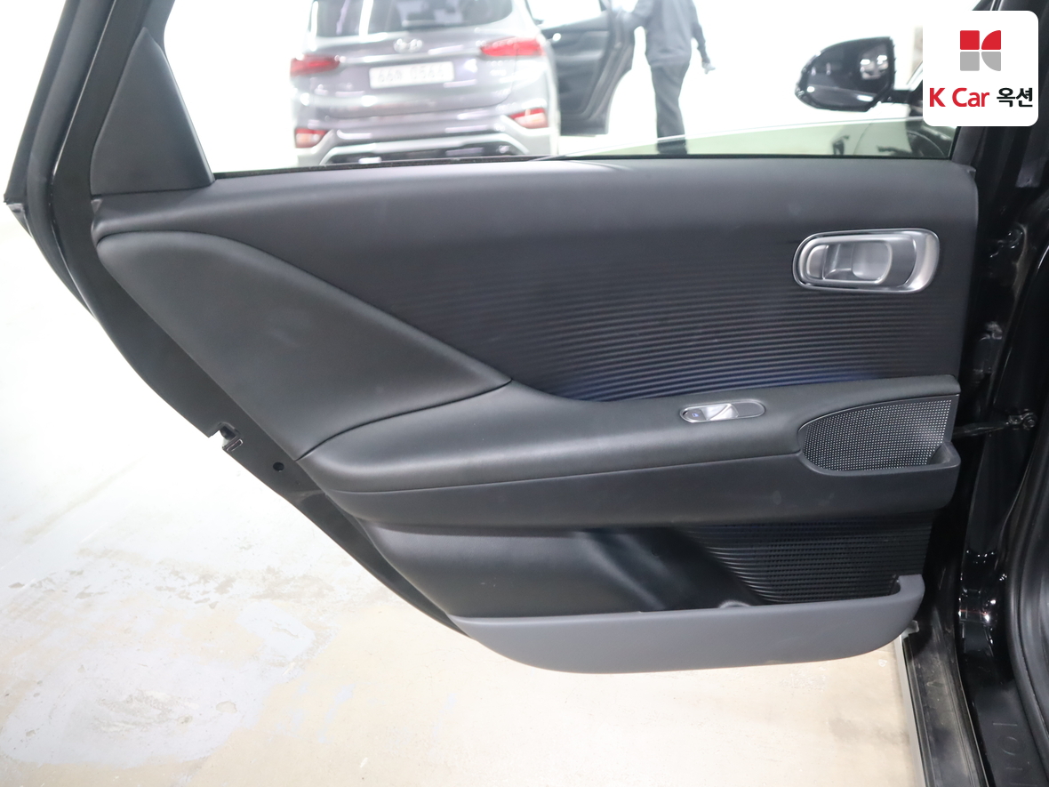 هيونداي أيونيك 6 2023 - صورة 25