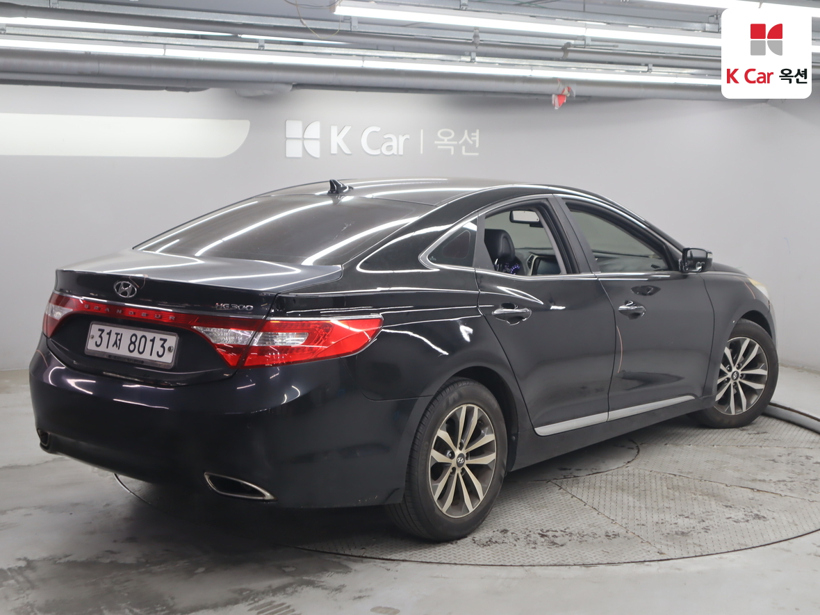 هيونداي أزيرا 2011 - صورة 2