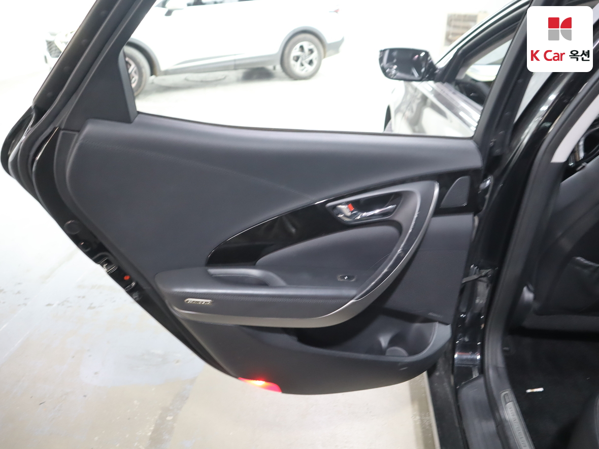 هيونداي أزيرا 2011 - صورة 23