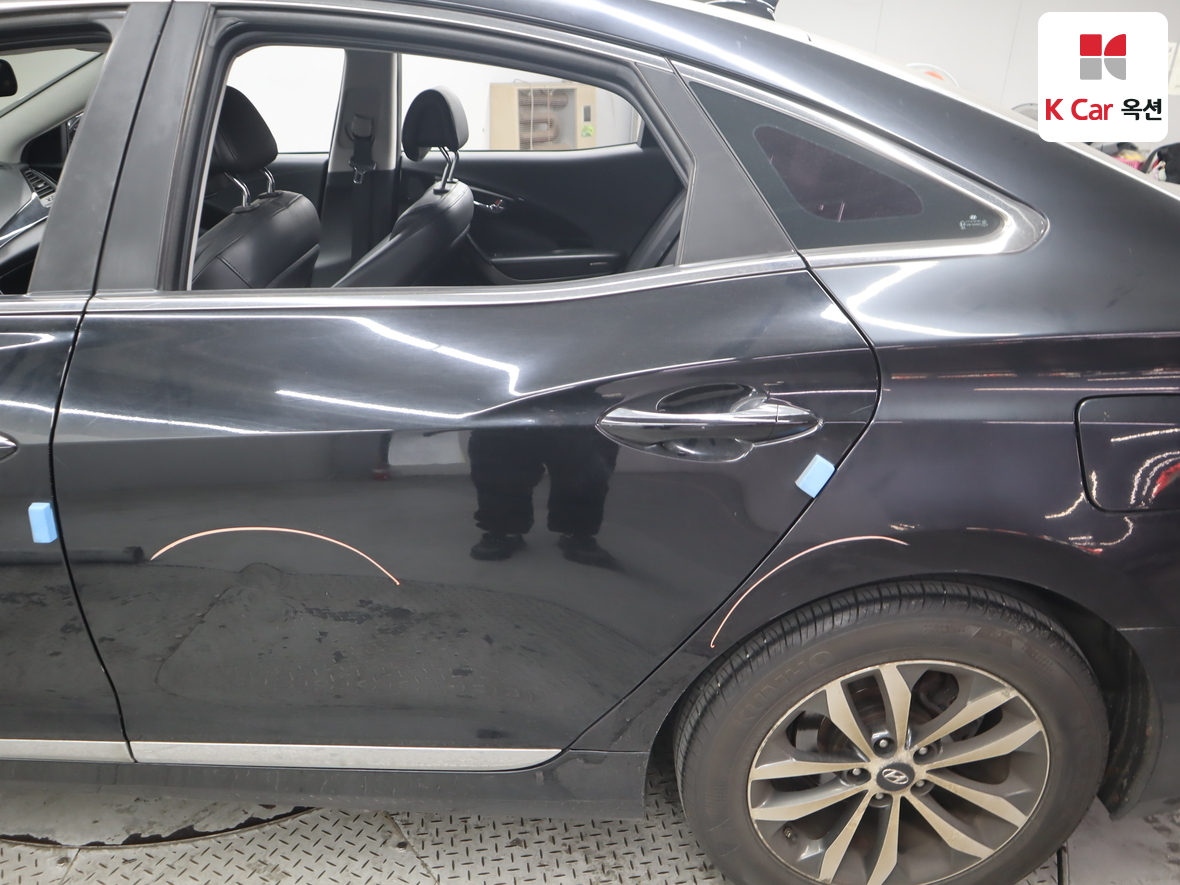 هيونداي أزيرا 2011 - صورة 40