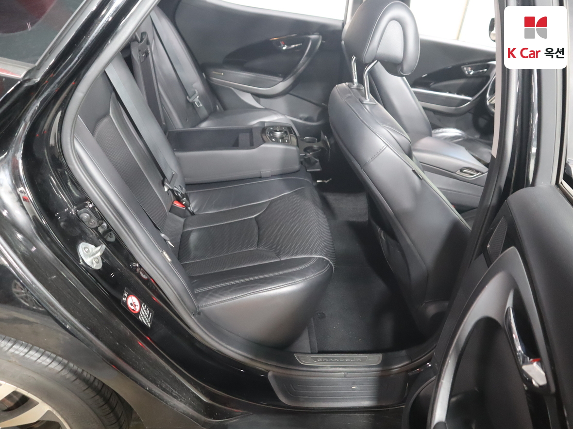 هيونداي أزيرا 2011 - صورة 29