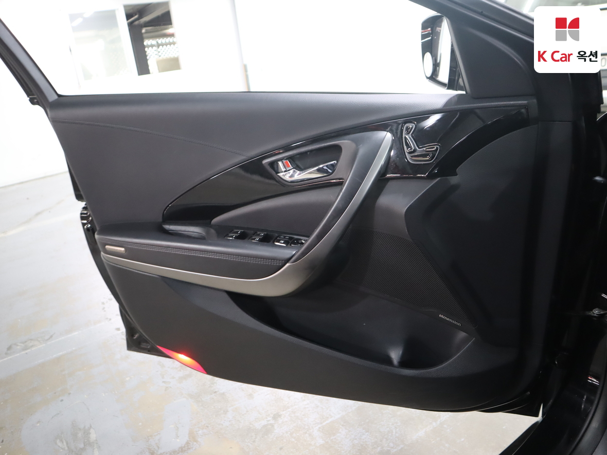 هيونداي أزيرا 2011 - صورة 8