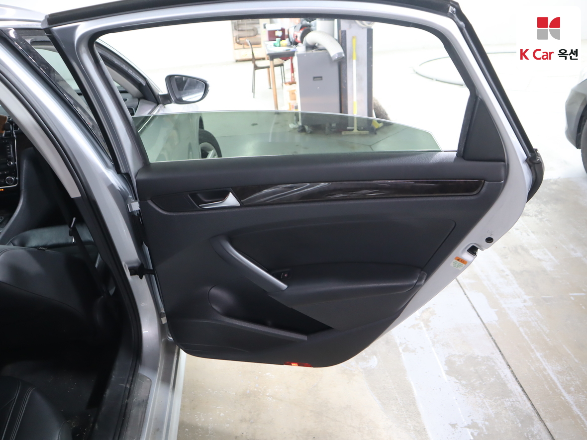 Volkswagen Passat - 29