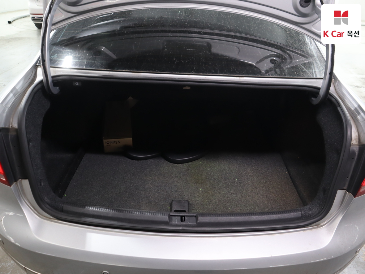 Volkswagen Passat - 27