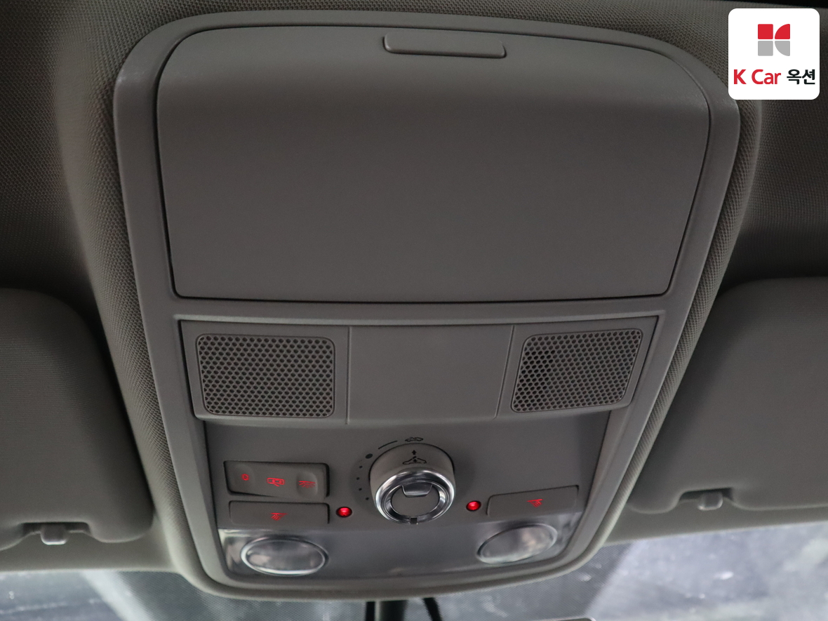 Volkswagen Passat - 12