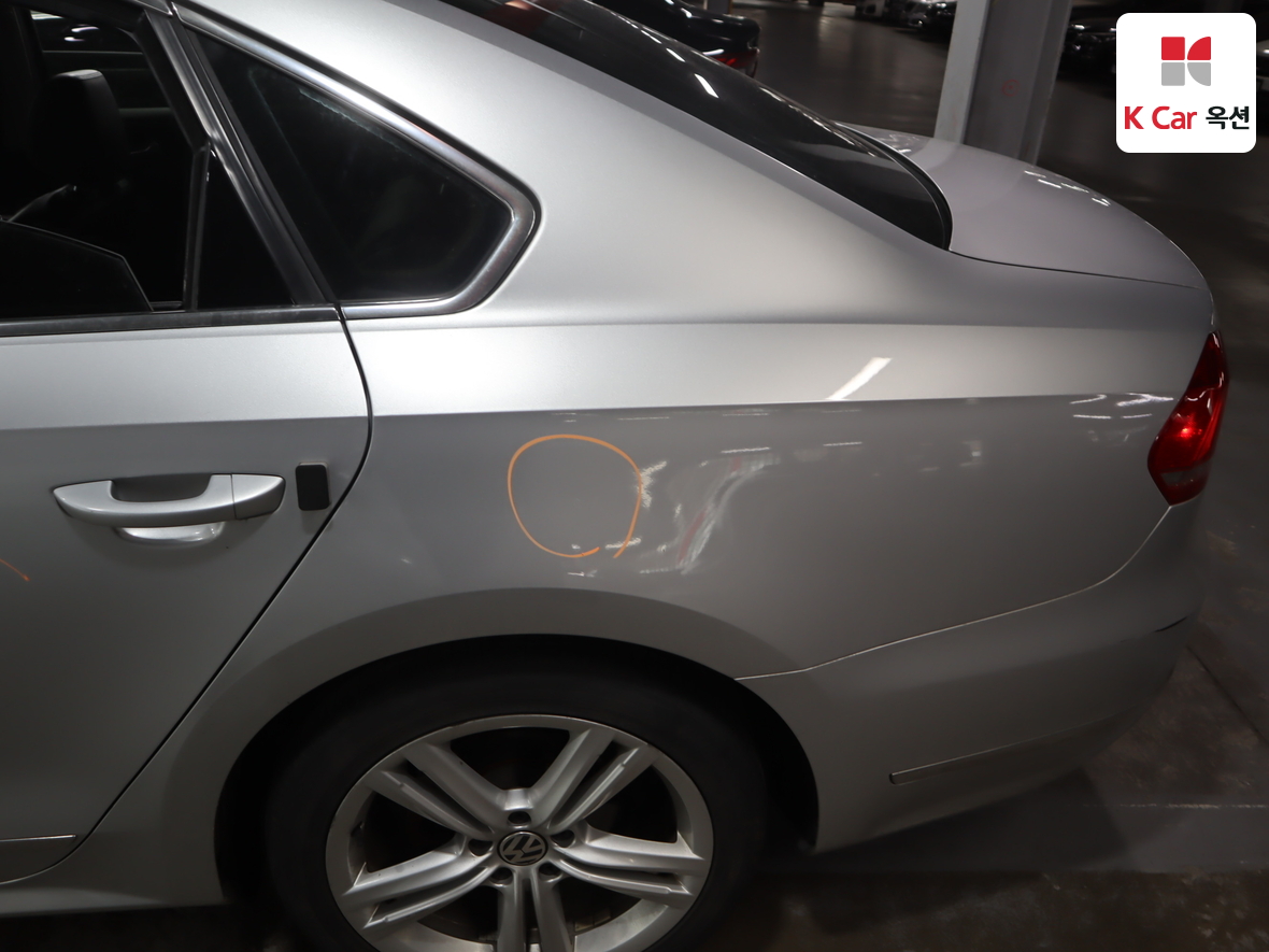 Volkswagen Passat - 42