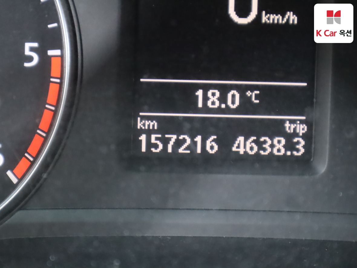 Volkswagen Passat - 4