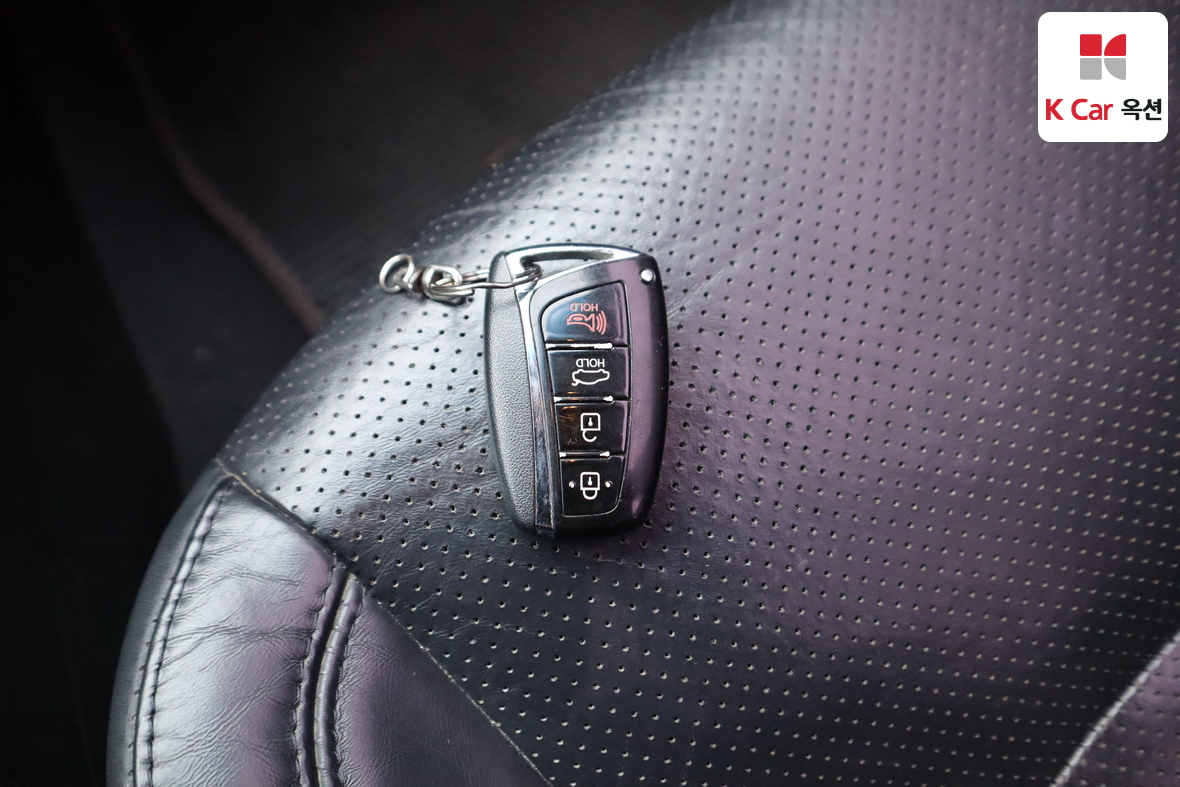 Hyundai AZERA 2014 - Image 16