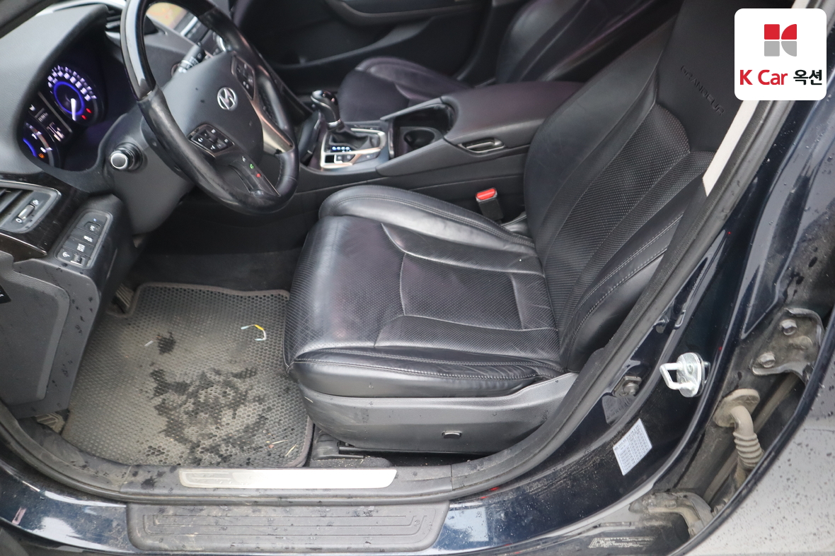 Hyundai AZERA 2014 - Image 18