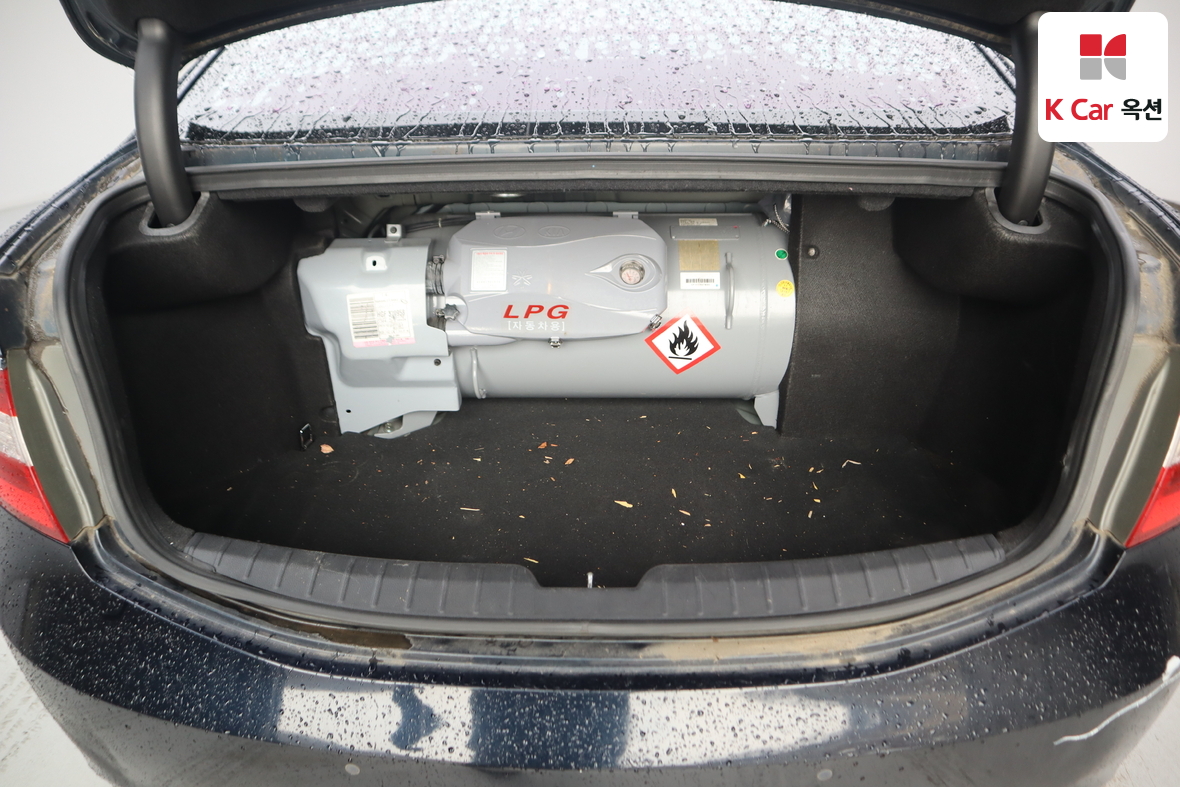 Hyundai AZERA 2014 - Image 24