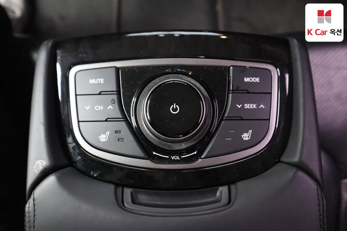 Hyundai AZERA 2014 - Image 22