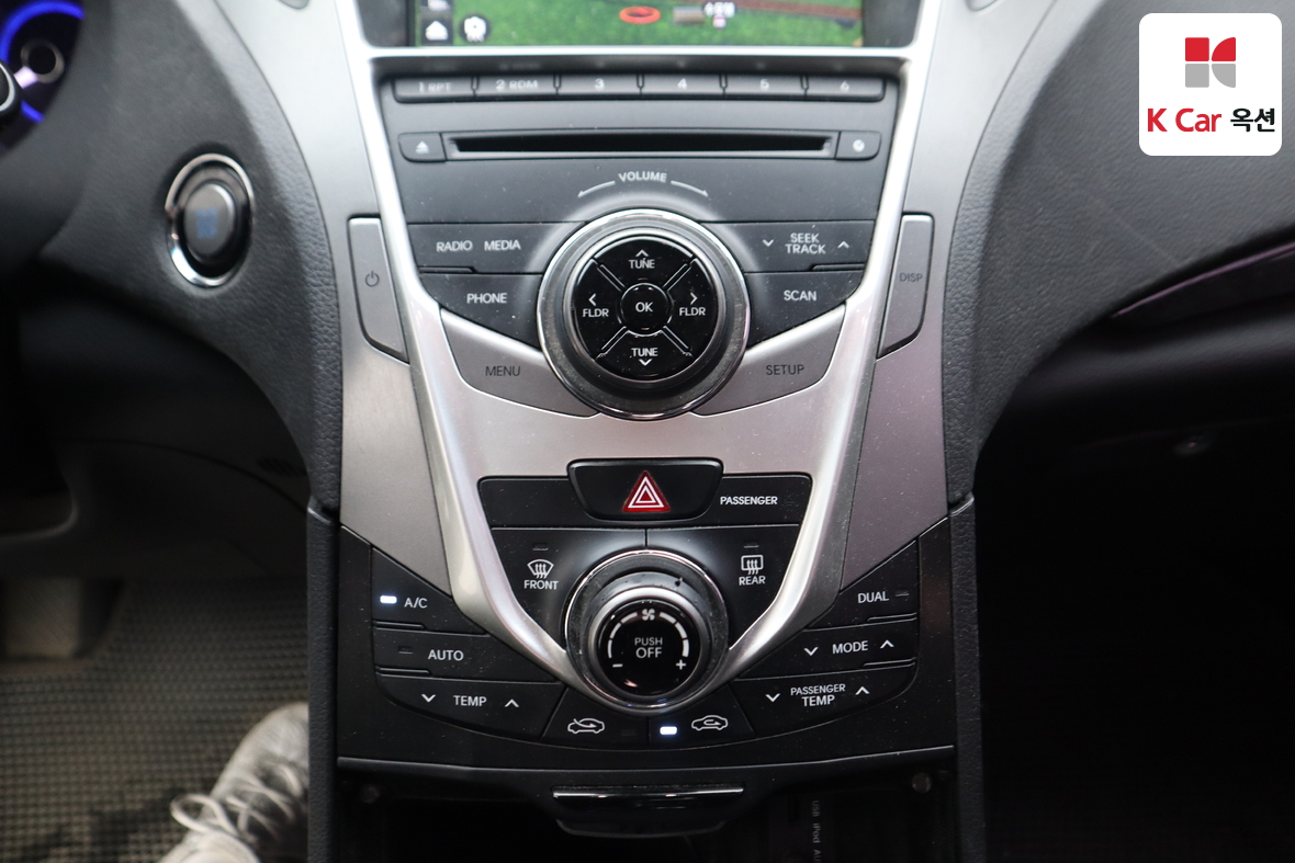 Hyundai AZERA 2014 - Image 14