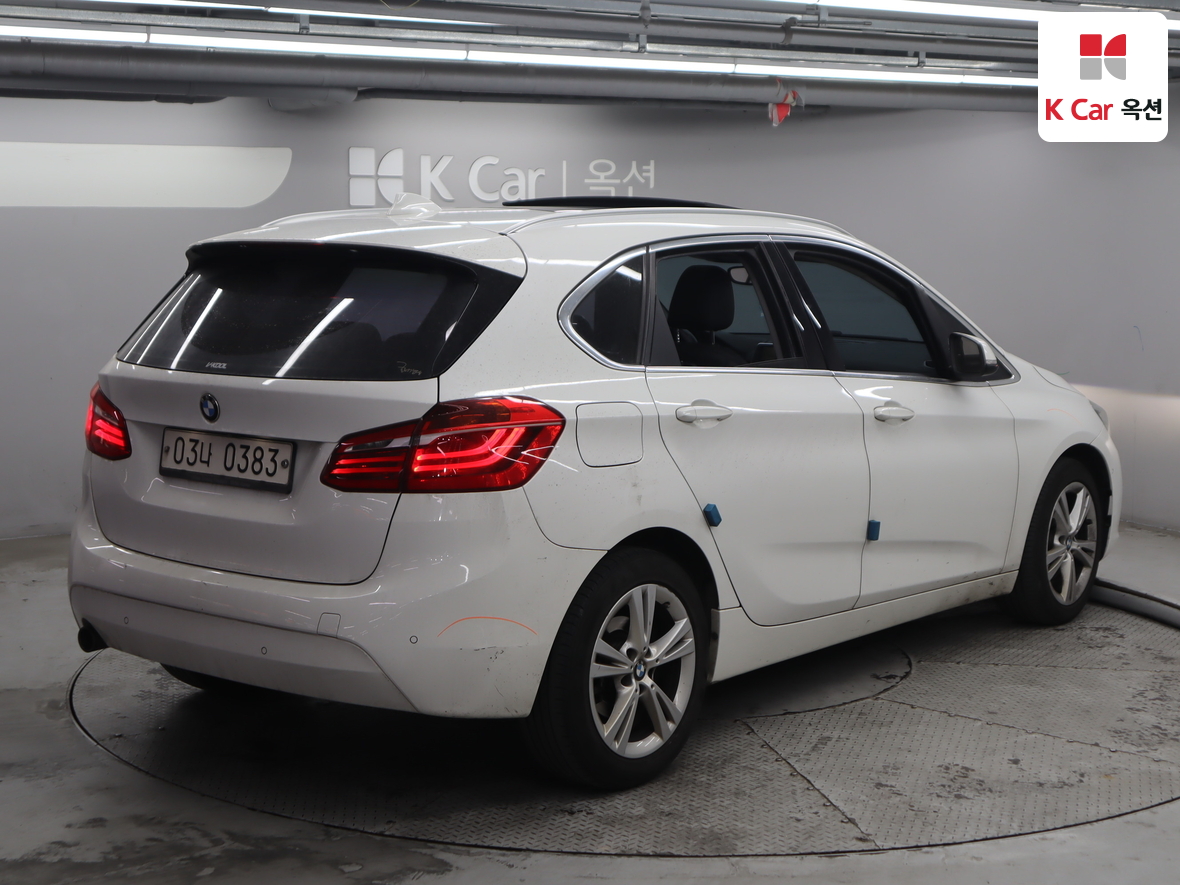 BMW 2 Series - 2
