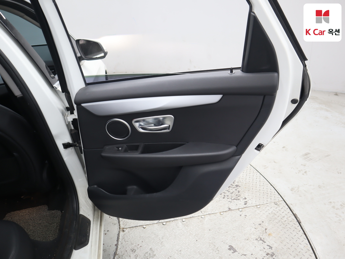BMW 2 Series - 32