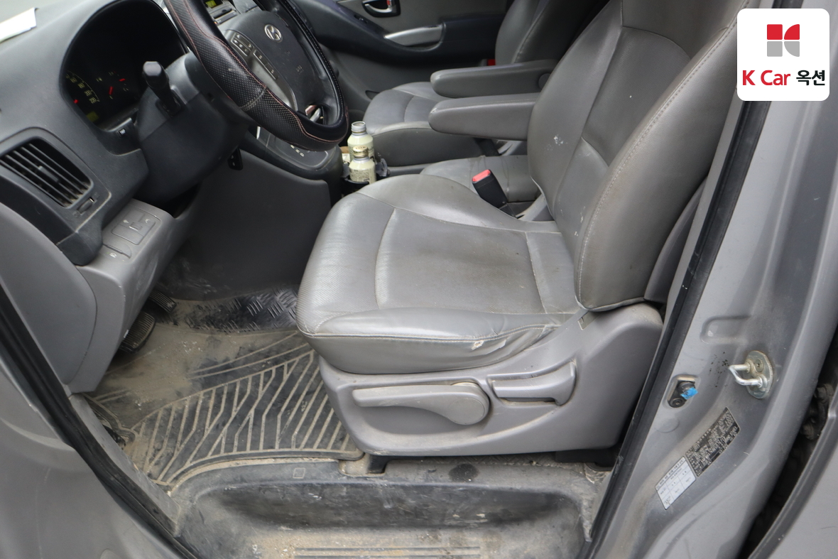 Hyundai Grand Starex 2014 - Image 19