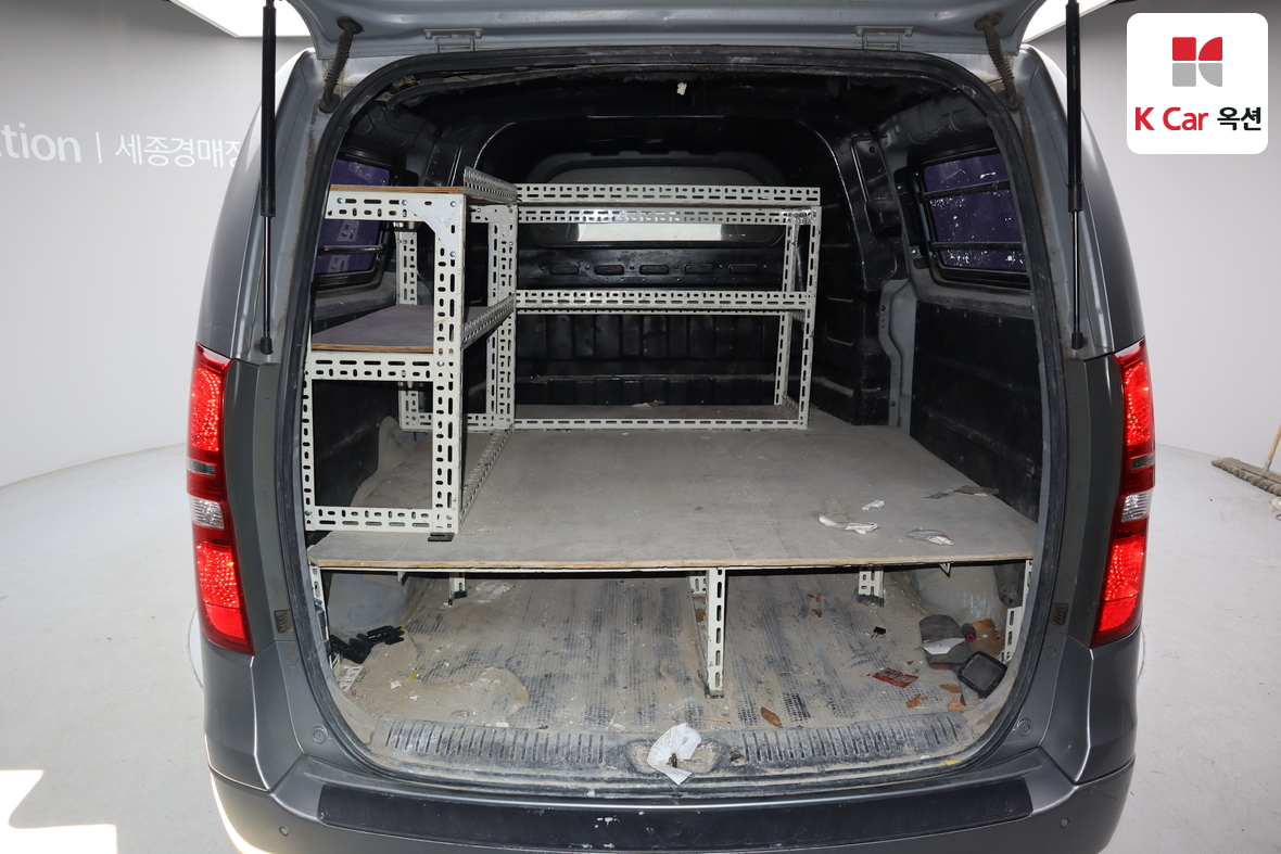 Hyundai Grand Starex 2014 - Image 23