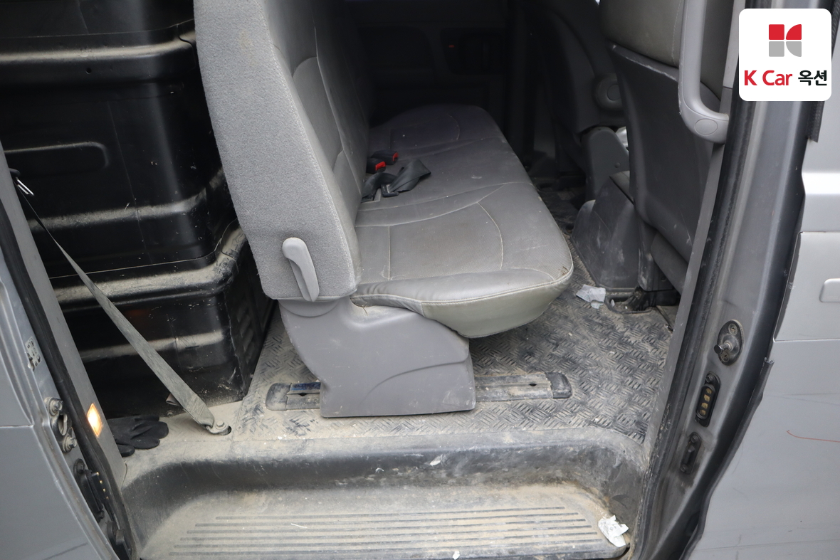 Hyundai Grand Starex 2014 - Image 24