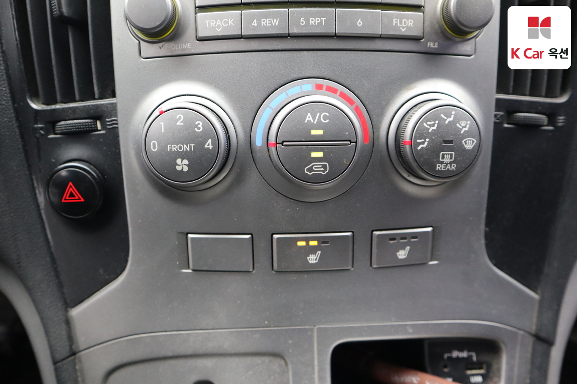 Hyundai Grand Starex 2014 - Image 15