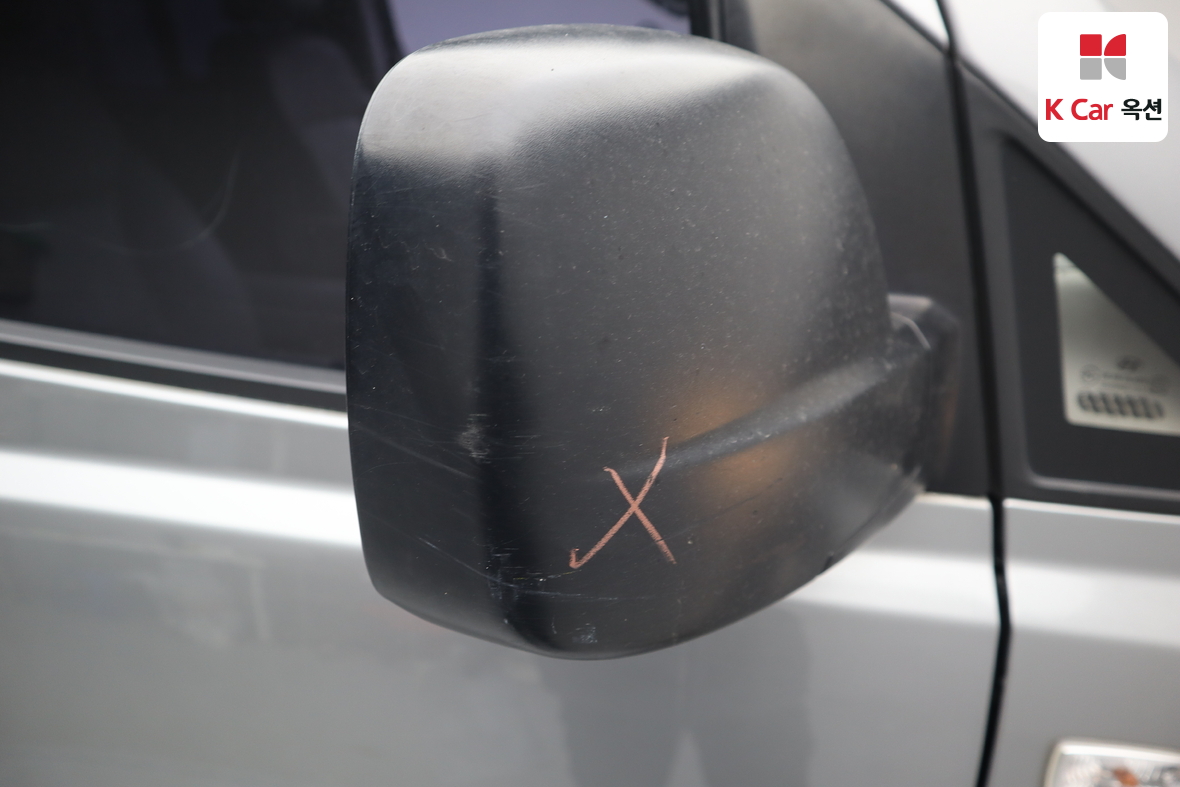 Hyundai Grand Starex 2014 - Image 36